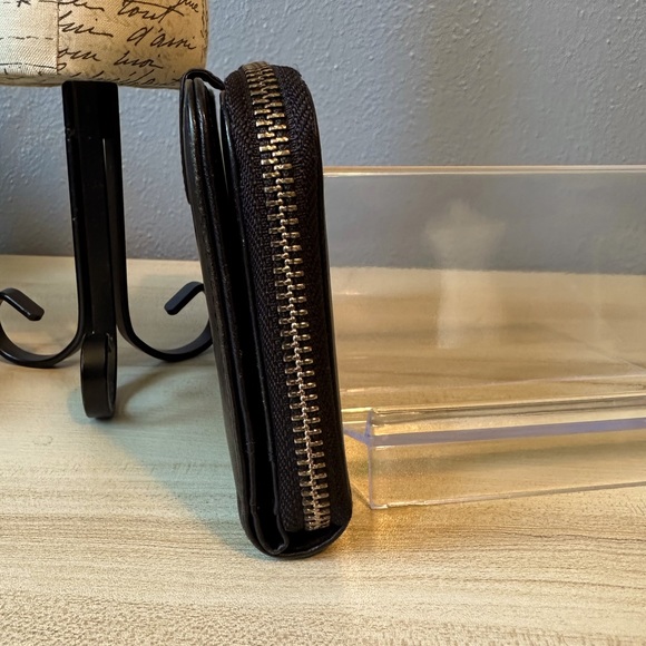 BALDININI LEATHER ZIPPER WALLET. - Picture 4 of 8